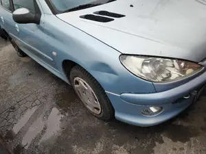 PEUGEOT 206 foto 2