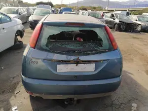 FORD FOCUS BERLINA (CAK) foto 5