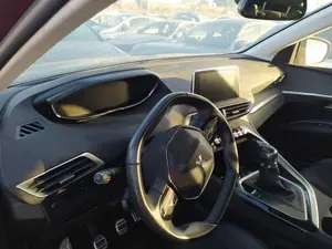 PEUGEOT 3008 foto 3