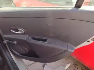 RENAULT CLIO III foto 9