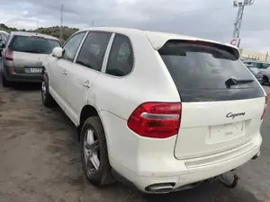 PORSCHE CAYENNE (TIPO 92A) foto 2