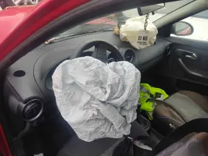 SEAT IBIZA (6L1) foto 4