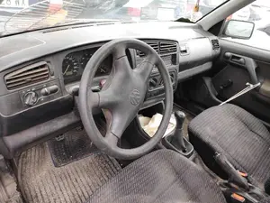 VOLKSWAGEN VENTO (1H2) foto 2