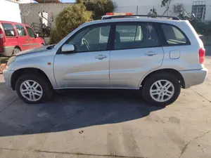 TOYOTA RAV4 (A2) foto 9