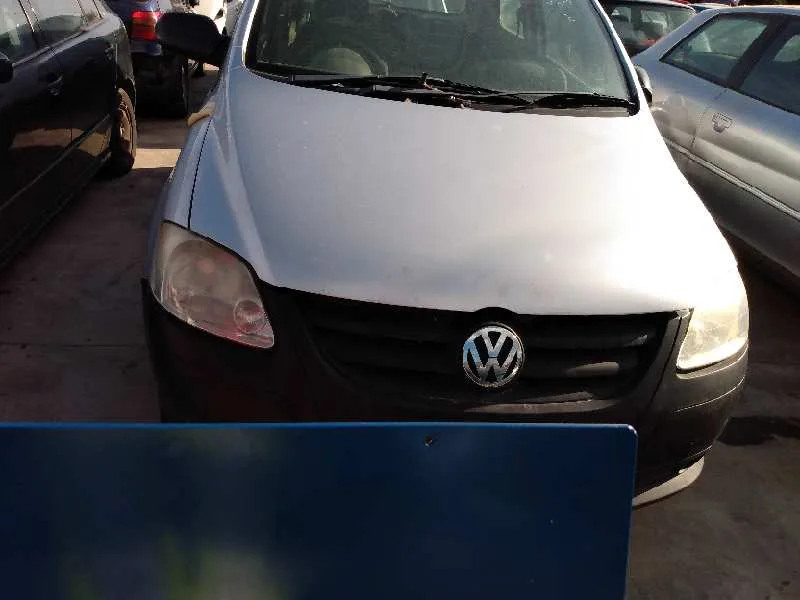 VOLKSWAGEN FOX (5Z1)(04.2005)