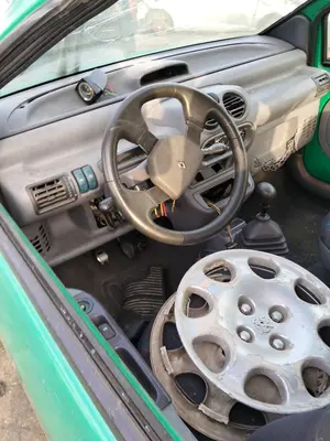 RENAULT TWINGO I (C06) foto 6