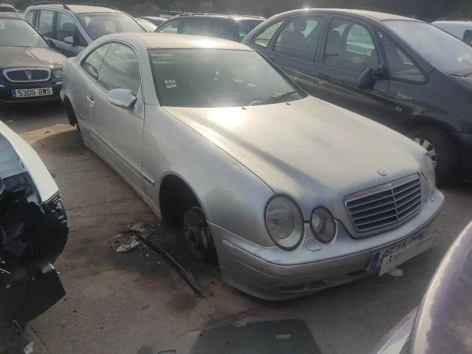 MERCEDES-BENZ CLK (BM 208) COUPE