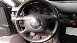 AUDI A6 AVANT (4B5) foto 27