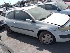 RENAULT MEGANE II BERLINA 3P foto 2
