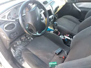 FORD FOCUS BERLINA (CAK) foto 10