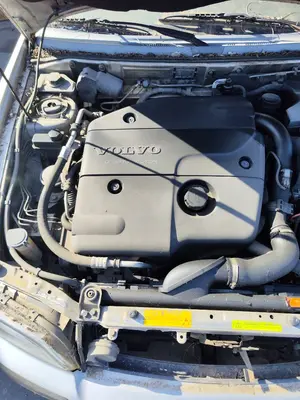 VOLVO S40 BERLINA foto 7