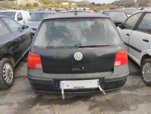 VOLKSWAGEN GOLF IV BERLINA (1J1)(10.1997) foto 7