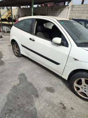 FORD FOCUS BERLINA (CAK) foto 3