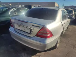 MERCEDES-BENZ CLASE C (BM 203) BERLINA foto 4