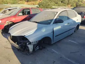 SEAT CORDOBA BERLINA (6L2) foto 4