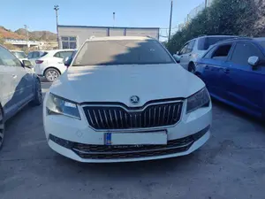 SKODA SUPERB COMBI (3V5) foto 1