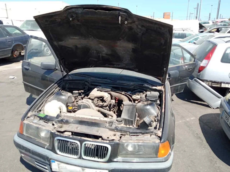 BMW SERIE 3 BERLINA (E36)