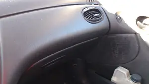 FORD FOCUS BERLINA (CAK) foto 33