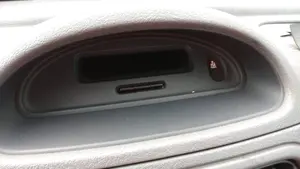 RENAULT CLIO II FASE I (B/CB0) foto 30