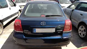 TOYOTA AVENSIS BERLINA (T22) foto 6