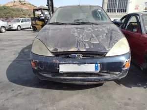 FORD FOCUS BERLINA (CAK) foto 1