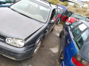 VOLKSWAGEN GOLF IV BERLINA (1J1)(10.1997) foto 5