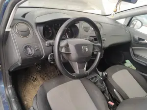 SEAT IBIZA BERLINA (6J5) foto 2