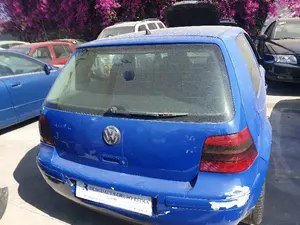 VOLKSWAGEN GOLF IV BERLINA (1J1)(10.1997) foto 2