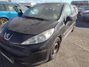 PEUGEOT 207 foto 3