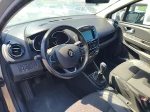 RENAULT CLIO IV GRANDTOUR foto 7