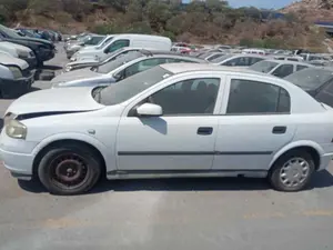 OPEL ASTRA G BERLINA foto 2
