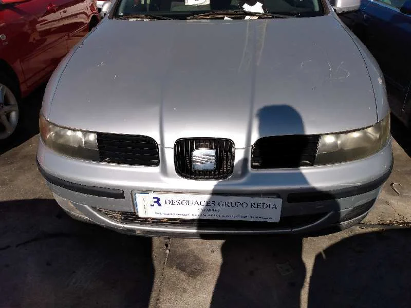 SEAT LEON (1M1)