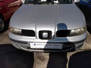 SEAT LEON (1M1) foto 1