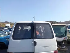 VOLKSWAGEN T4 TRANSPORTER BUS foto 2