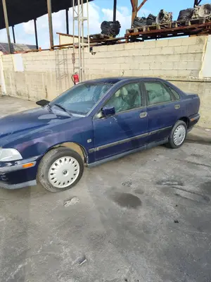 VOLVO S40 BERLINA foto 11