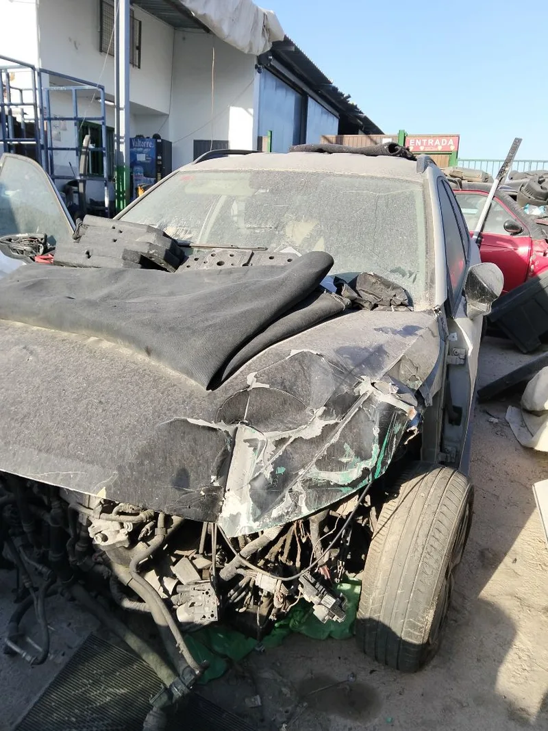 SEAT ARONA (KJ)
