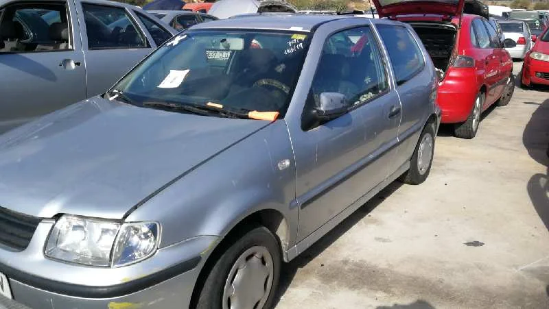 VOLKSWAGEN POLO III BERLINA (6N2)
