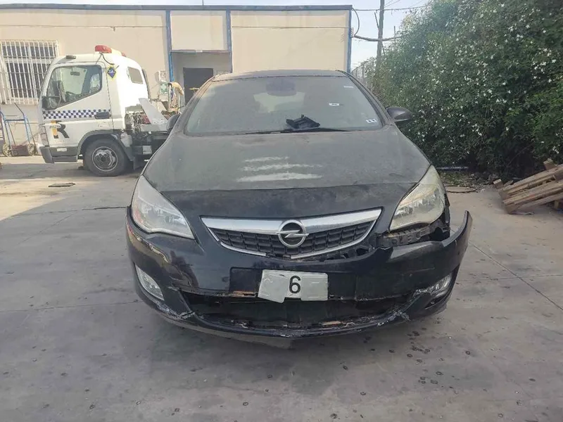 OPEL ASTRA J BERLINA 5P