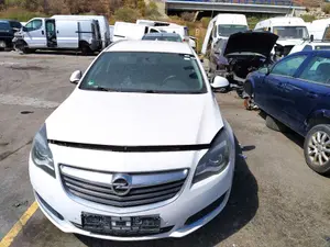 OPEL INSIGNIA SPORTS TOURER foto 1