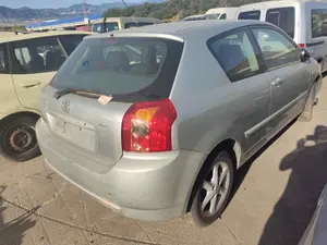 TOYOTA COROLLA (E12) foto 2