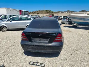 MERCEDES-BENZ CLASE C (BM 203) BERLINA foto 4