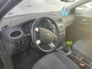 FORD FOCUS BERLINA (CAP) foto 4