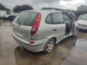 NISSAN ALMERA TINO (V10M) foto 5