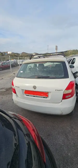 SKODA FABIA (5J2) foto 3