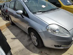 FIAT GRANDE PUNTO (199) foto 6
