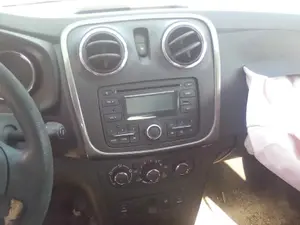 DACIA SANDERO foto 13