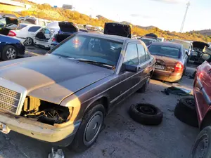MERCEDES-BENZ 190 (BM 201) foto 4