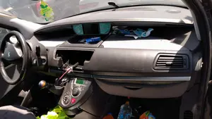 PEUGEOT 807 foto 9