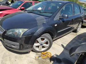 FORD FOCUS BERLINA (CAP) foto 2