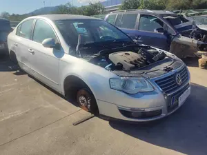 VOLKSWAGEN PASSAT BERLINA (3C2) foto 5